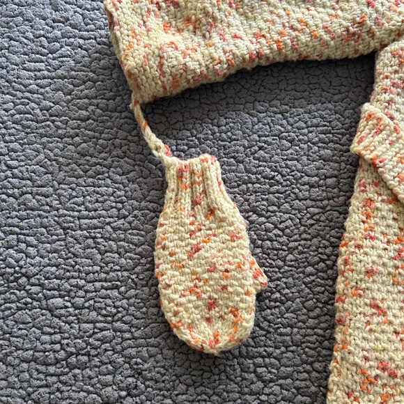 Cozy Knit Sweater Set with Hat and Mittens - Picture 3 of 3